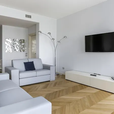 Riverside * تريفيزو